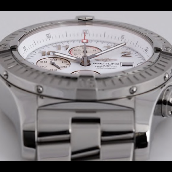 Breitling Super Avenger Stainless Steel Pro II - Picture 3 of 7